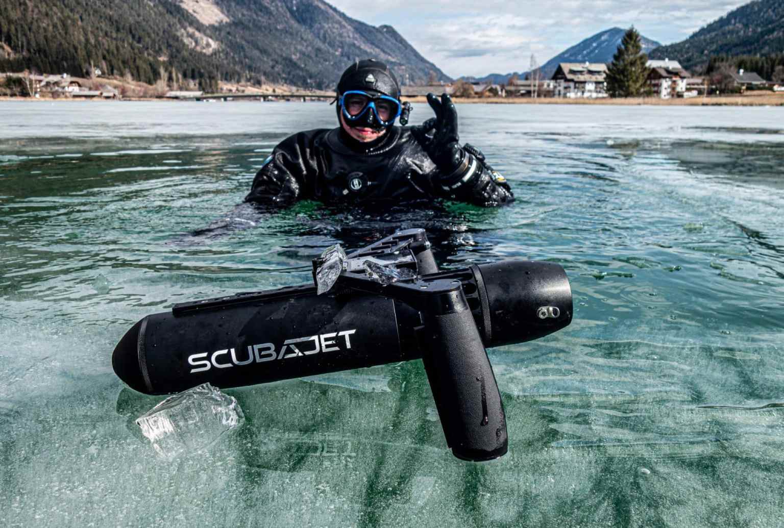 SCUBAJET PRO. Professional Diving Underwater Scooter TechGadget.gr